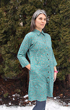 Load image into Gallery viewer, Recycled Sari Silk Shirt with Western Collar
