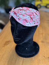 Load image into Gallery viewer, Pink and white flowers headband
