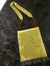 Load image into Gallery viewer, Silk Brocade Evening Purse

