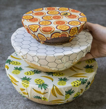 Load image into Gallery viewer, Beeswax Wraps Beeginner Set
