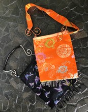 Load image into Gallery viewer, Silk Brocade Evening Purse
