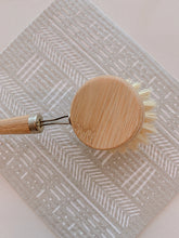 Load image into Gallery viewer, CASA AGAVE® Long Handle Dish Brush
