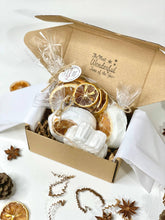 Load image into Gallery viewer, Rustic Spa Gift Set
