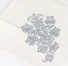 Load image into Gallery viewer, Elegant Evening Napkin
