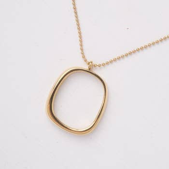 Hyacinth Gold Pendant Necklace