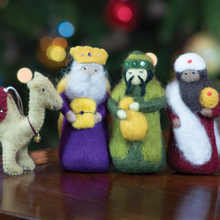 Load image into Gallery viewer, Felt Three Kings Nativity
