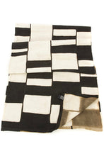 Load image into Gallery viewer, Mali Mod Organic Cotton Mudcloth Throw
