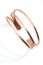 Load image into Gallery viewer, F.R.E.E. Woman Copper Kindred Bracelet
