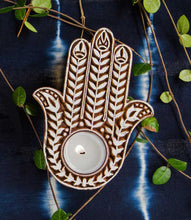 Load image into Gallery viewer, Aashiyana Tea Light Holder - Hamsa
